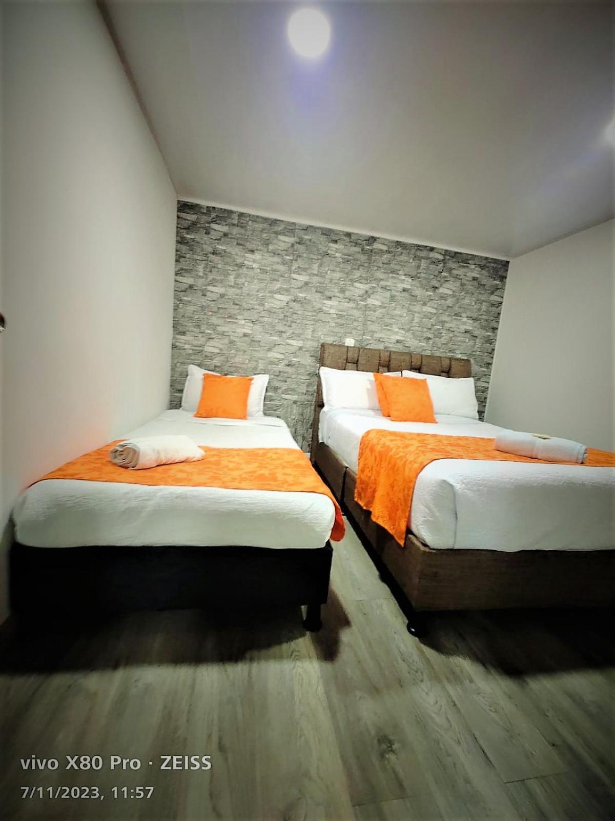 Hotel Kristal Ferial Богота Экстерьер фото