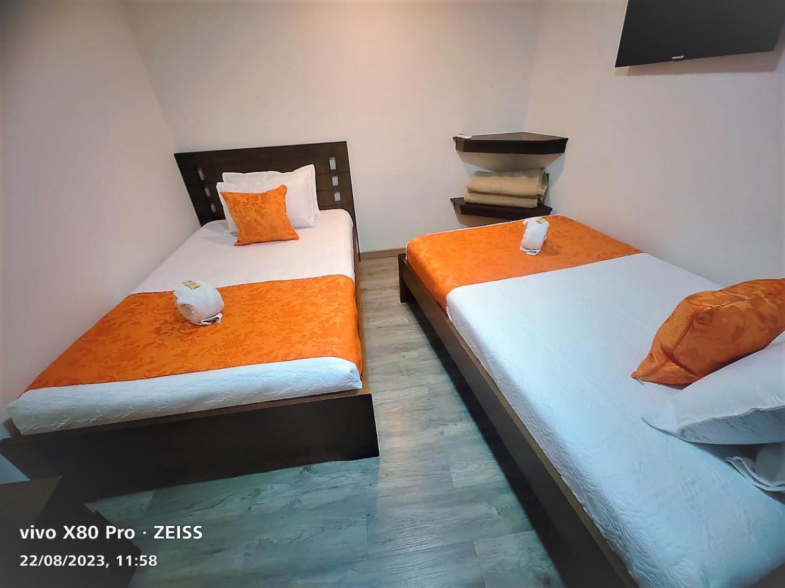 Hotel Kristal Ferial Богота Экстерьер фото